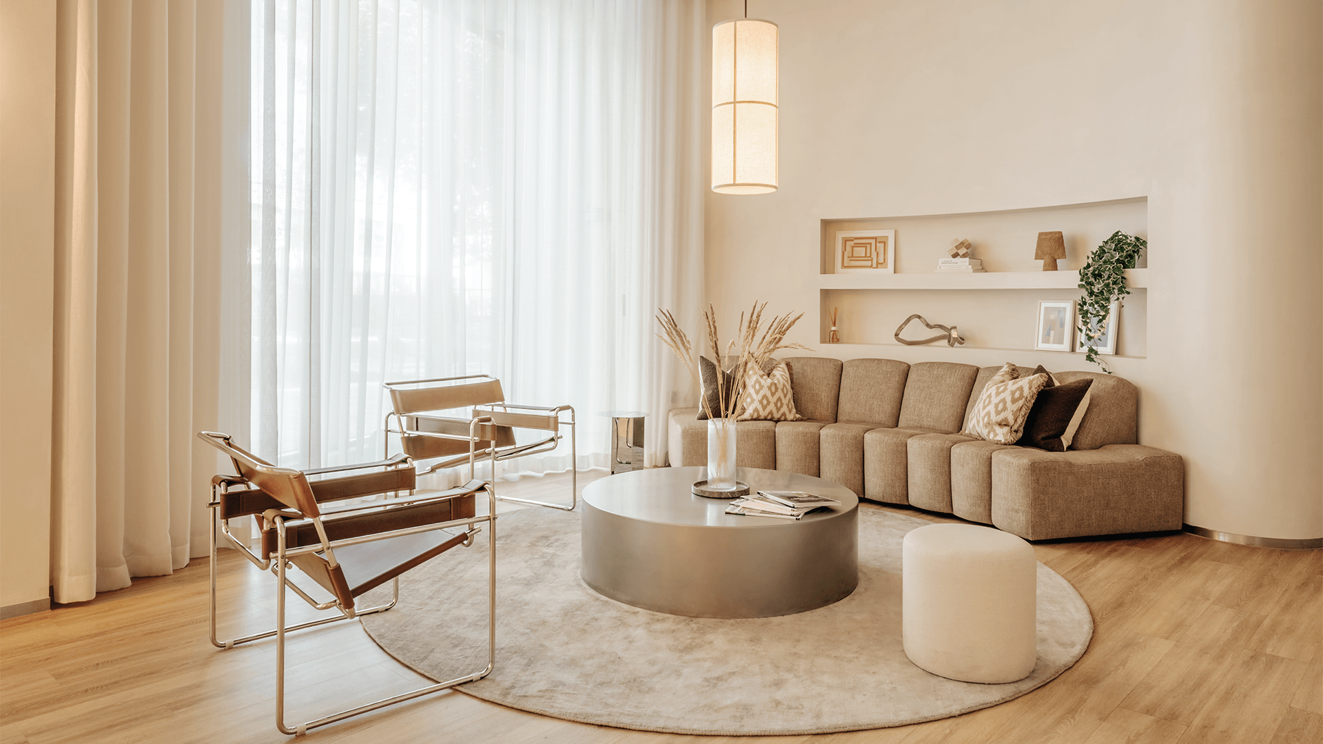 The Club lounge amenity space at Neptune Wharf