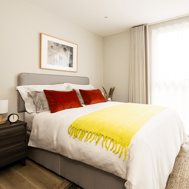 A bedroom at Neptune Wharf